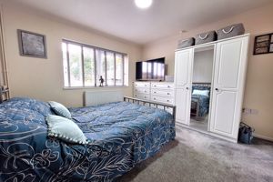 Bedroom - click for photo gallery